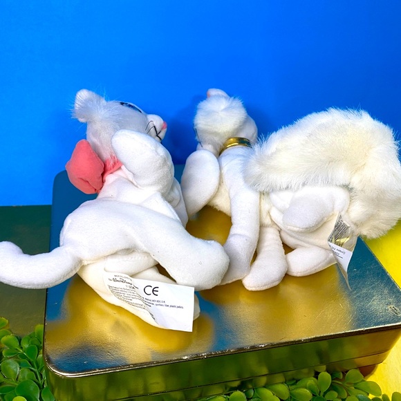 DISNEY STORE NWT VTG 90s ARISTOCATS COLLECTIBLE MARIE & DUCHESS BEAN BAG PLUSH - Picture 13 of 14
